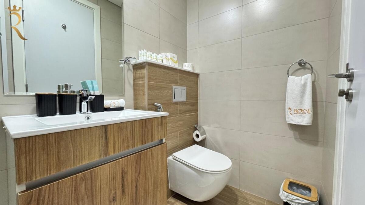 Masdar 2br Cozy Family Escape Pool Access *