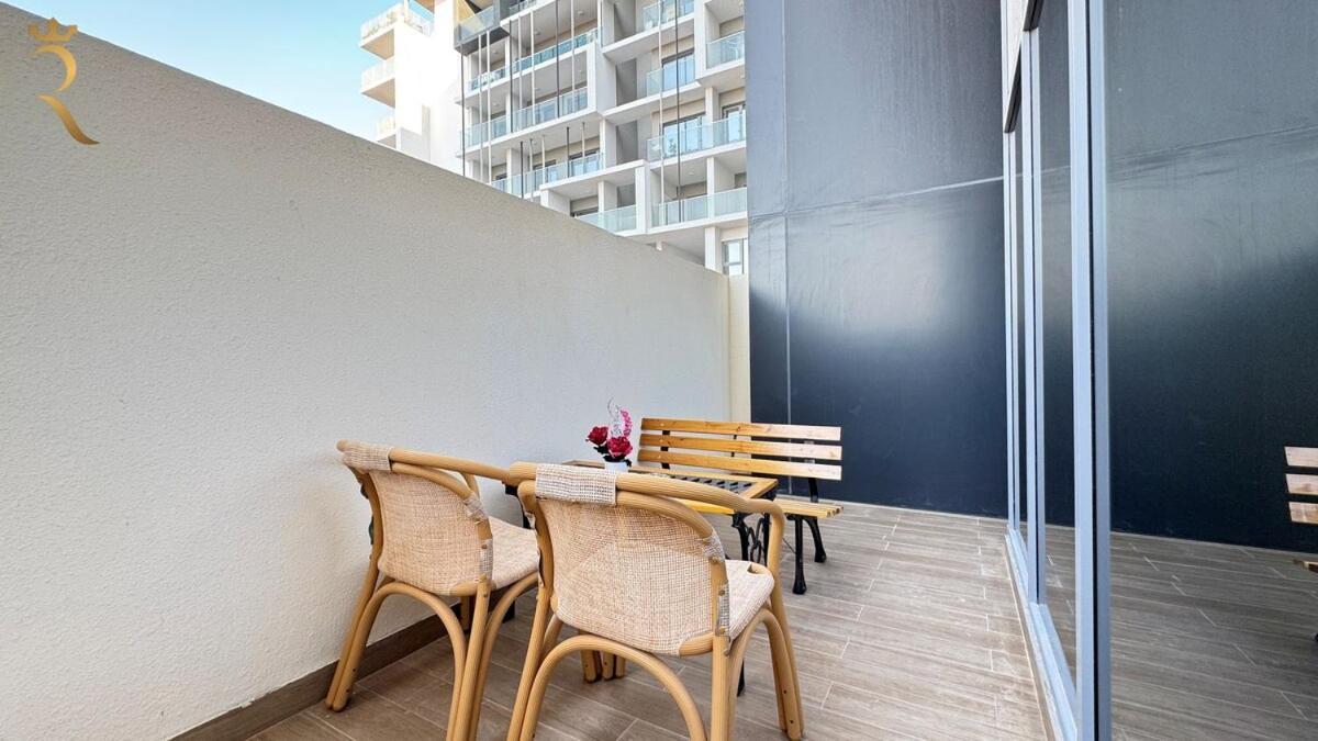 Masdar 2br Cozy Family Escape Pool Access Apartment Abu Dhabi