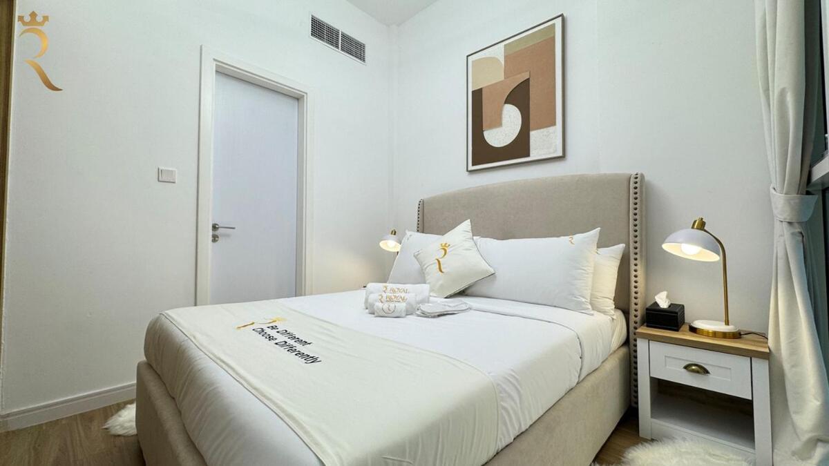 Apartment Masdar 2br Cozy Family Escape Pool Access Abu Dhabi