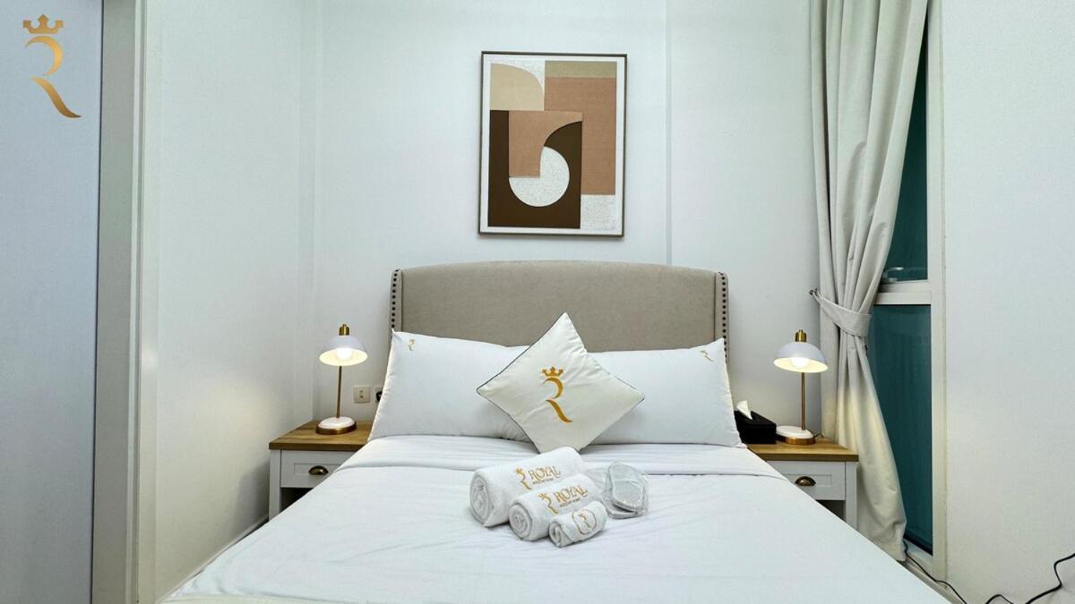 Apartment Masdar 2br Cozy Family Escape Pool Access