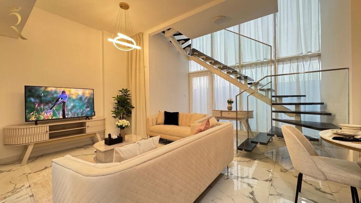Masdar 2br Cozy Family Escape Pool Access Apartment Abu Dhabi