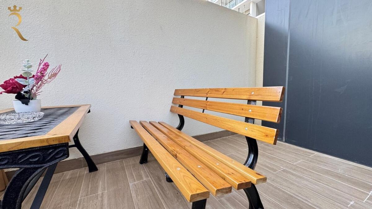 Apartment Masdar 2br Cozy Family Escape Pool Access