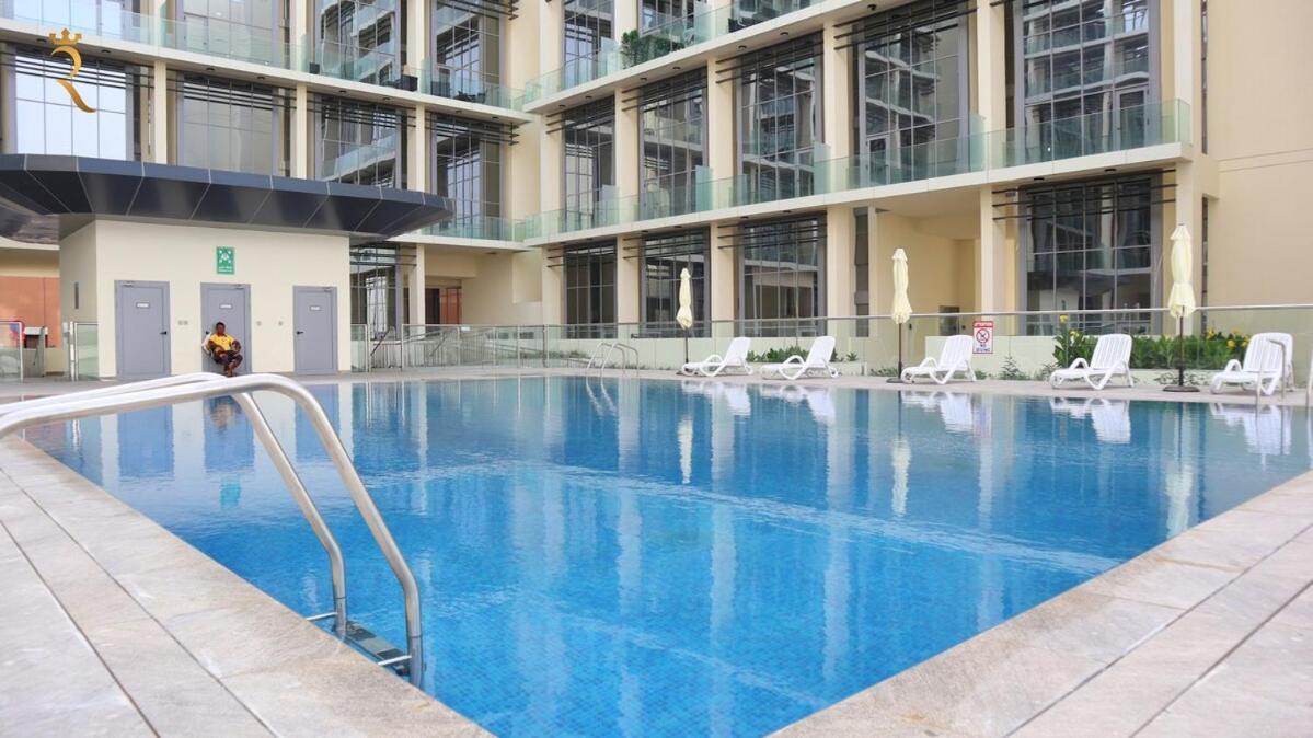 Masdar 2br Cozy Family Escape Pool Access Abu Dhabi