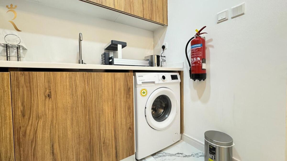 Masdar 2br Cozy Family Escape Pool Access Apartment *